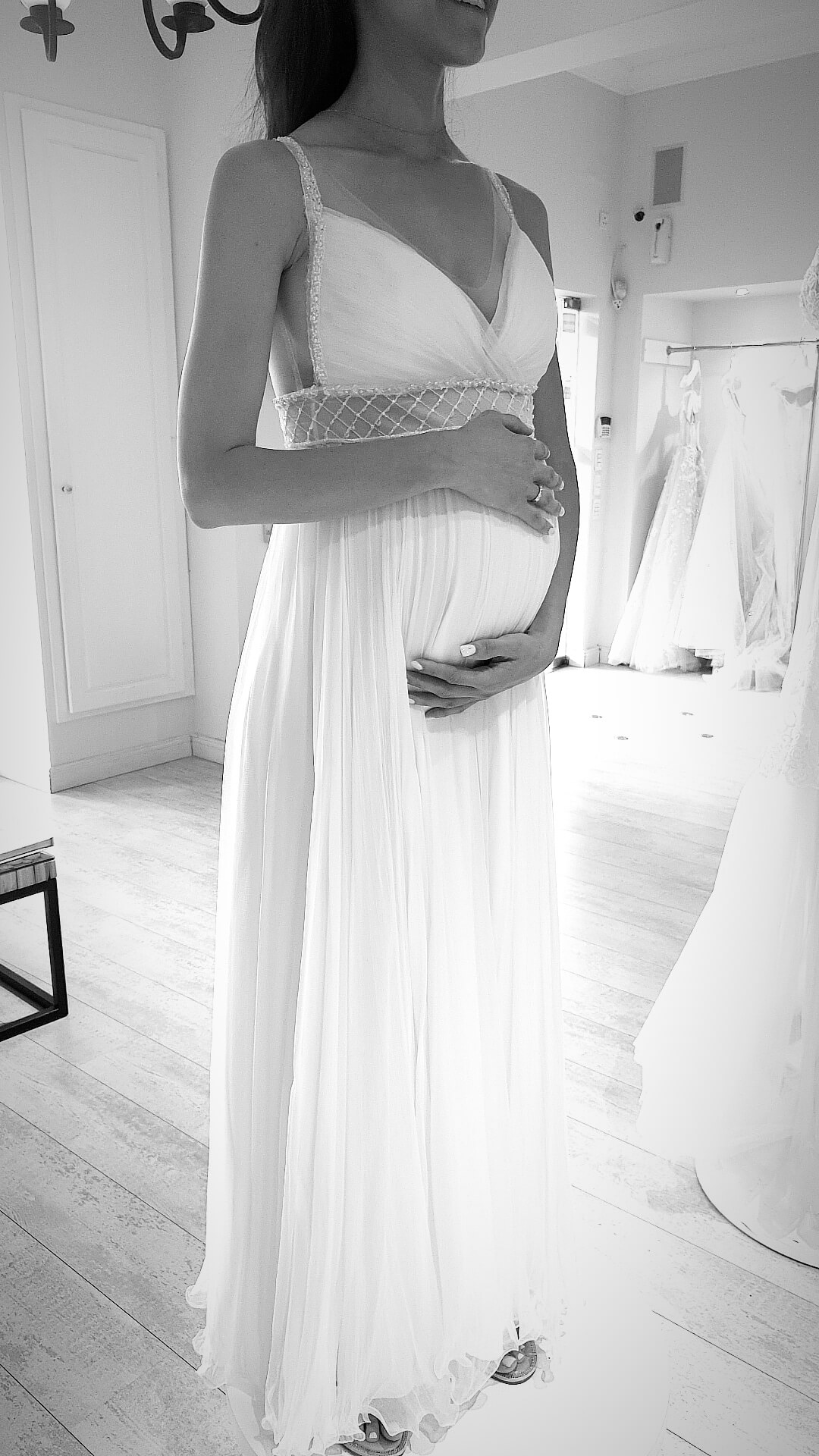 Pregnant wedding dresses